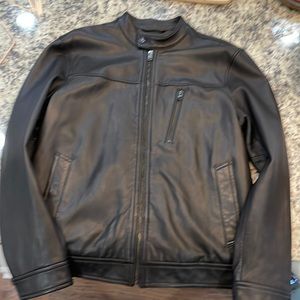 Banana Republic men’s dark brown leather jacket